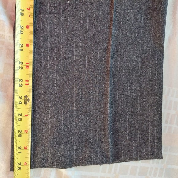Van Heusen Gray Business PinStripe Stretchy Pants Blazer Suit Set, Sz S - Picture 12 of 12